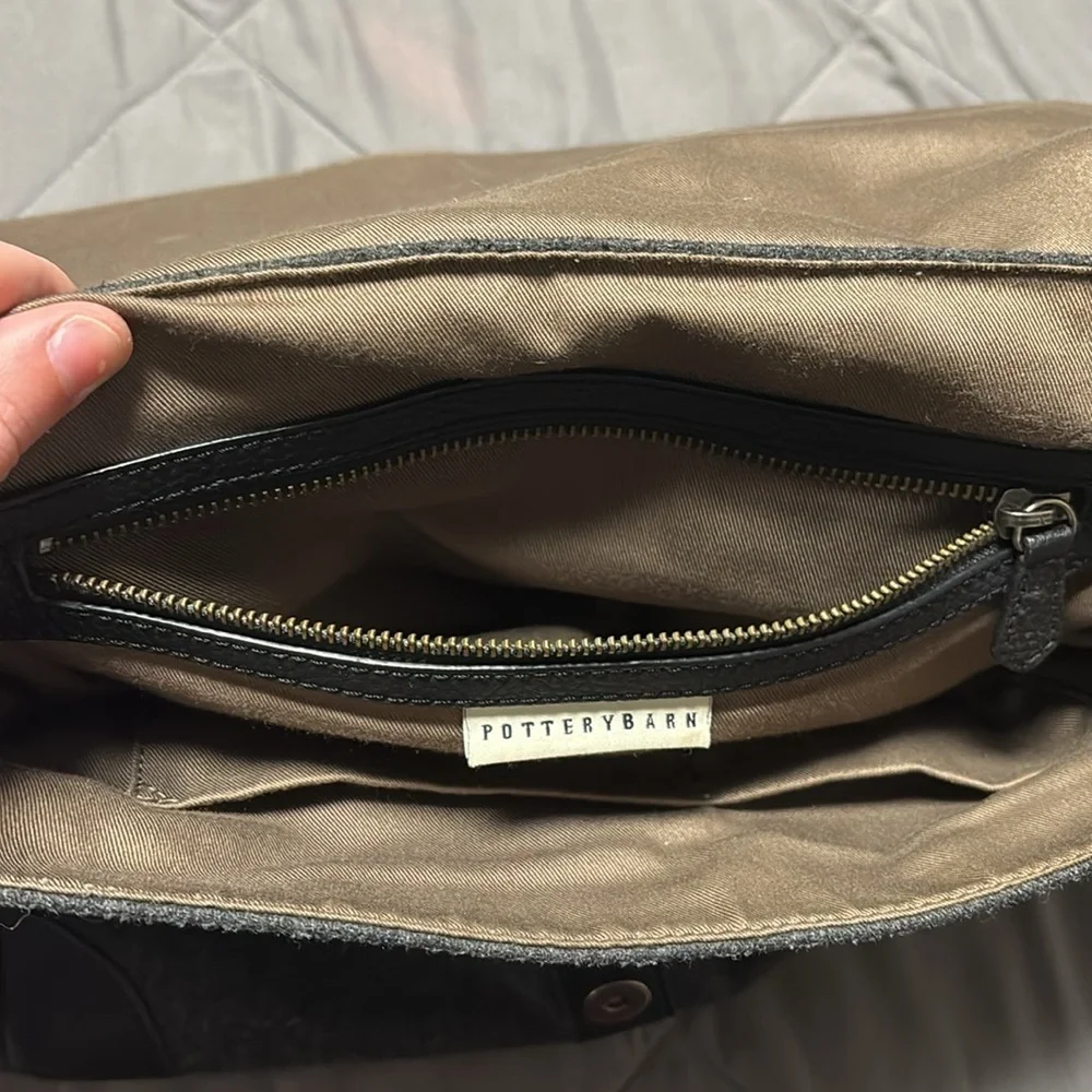 POTTERY BARN GRAY ESSEX FELT MESSENGER BACKPACK BAG